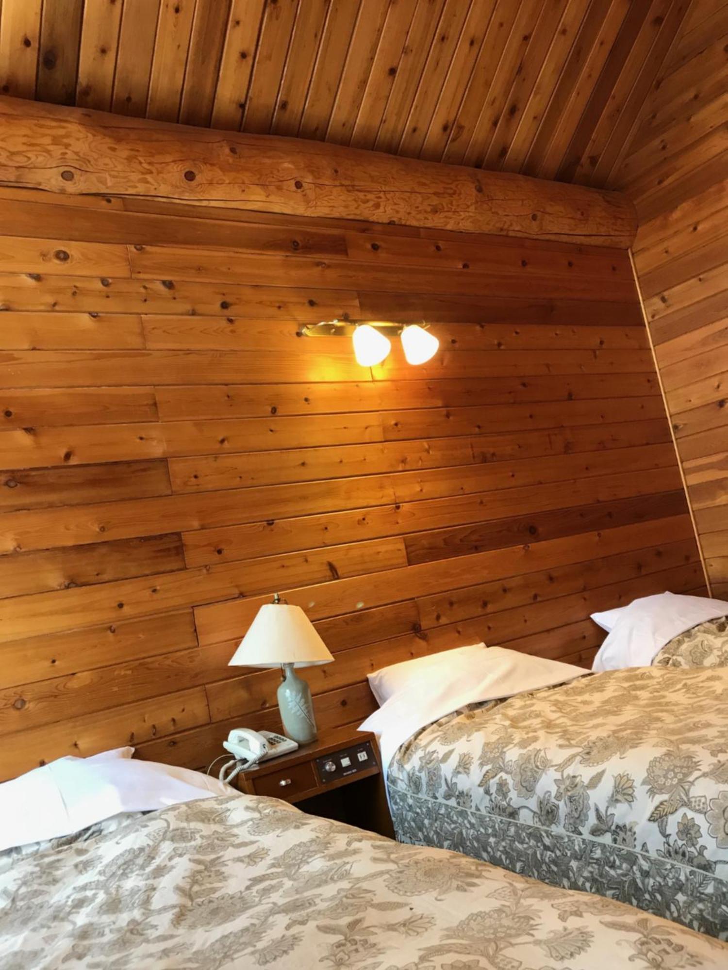 Log Hotel Kamloops Shinano  Екстериор снимка