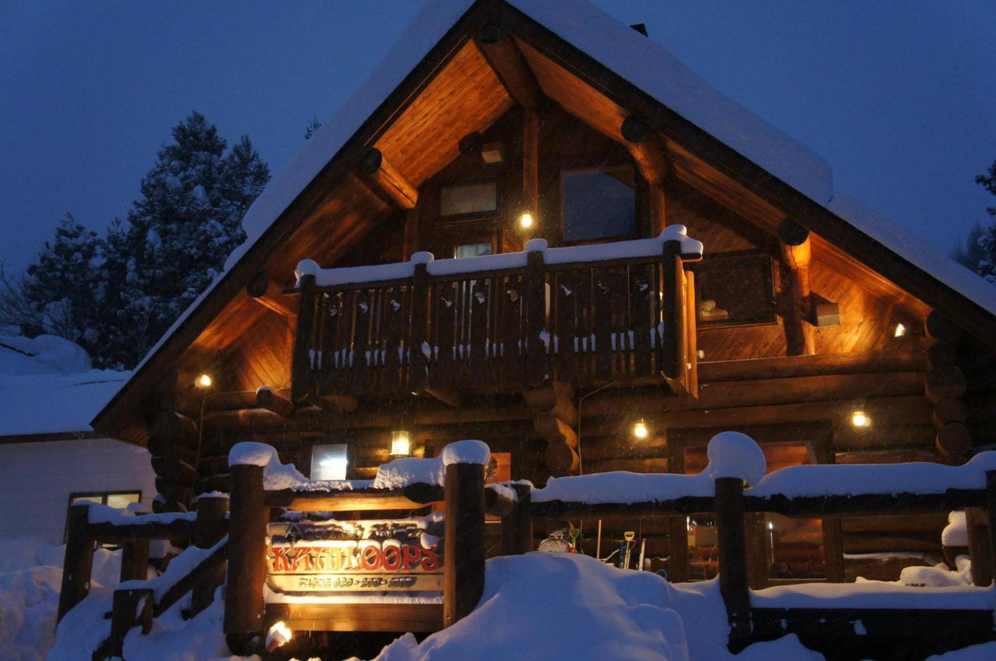 Log Hotel Kamloops Shinano  Екстериор снимка
